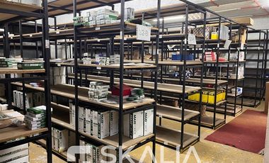 Local Comercial en Venta en Heras con Salas, sector industrial