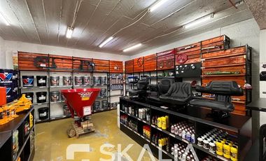 Local Comercial en Venta en Heras con Salas, sector industrial