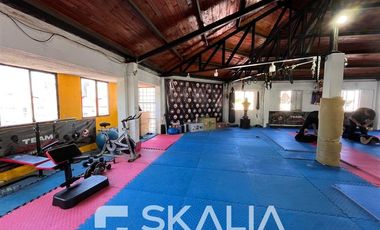 Local Comercial en Venta en Heras con Salas, sector industrial