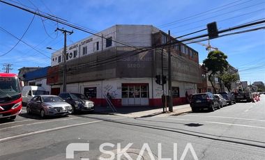 Local Comercial en Venta en Heras con Salas, sector industrial