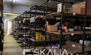 Local Comercial en Venta en Heras con Salas, sector industrial