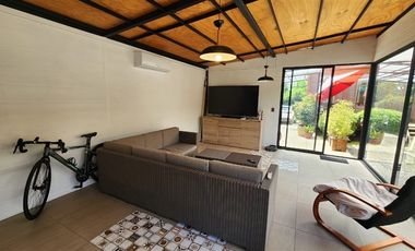 Casa en Venta en Longitudinal con Las Perdices