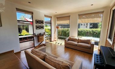 Casa en Venta en Longitudinal con Las Perdices