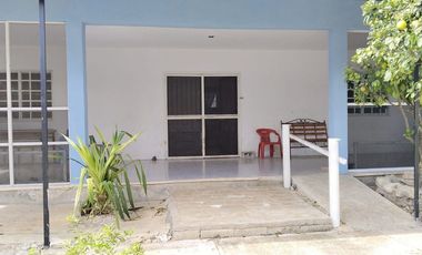 Casa con amplio terreno en venta en Ucú