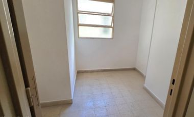 LIBERTAD 1126: depto. 4amb.   depend.   cochera opc.