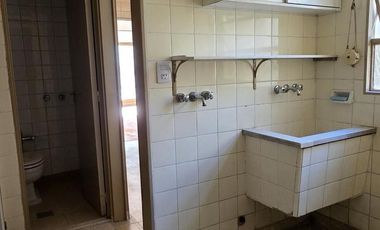 LIBERTAD 1126: depto. 4amb.   depend.   cochera opc.