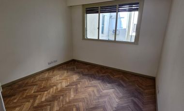 LIBERTAD 1126: depto. 4amb.   depend.   cochera opc.