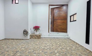 RESIDENCIA EN VENTA 4 RECÁMARAS, 4.5 BAÑOS, COCHERA PARA 2 AUTOS.