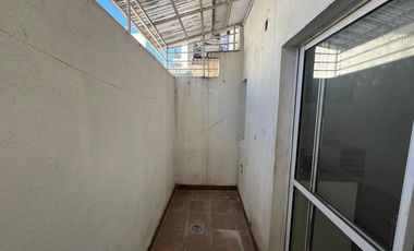 Departamento dos ambientes con patio alquiler Villa Dominico