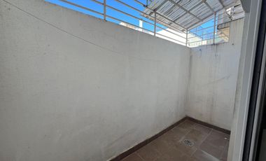 Departamento dos ambientes con patio alquiler Villa Dominico