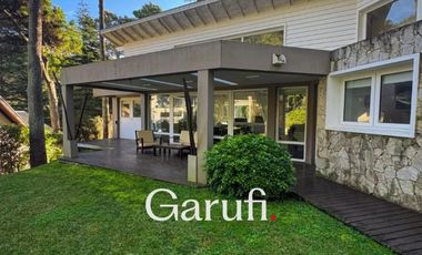 Casa en Venta y Alquiler Temporario en Cariló con pileta