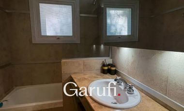 Casa en Venta y Alquiler Temporario en Cariló con pileta