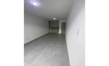 Se arrienda local en la avenida 80