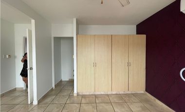 BRISAS DEL GOLF / PH EVEREST / 207M / 2 HABITACION / AMOBLADO