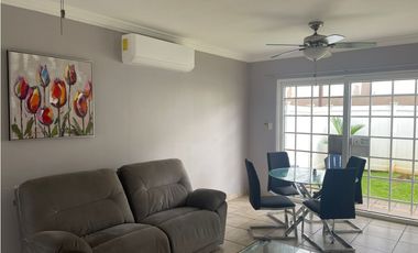 BRISAS DEL GOLF / PH EVEREST / 207M / 2 HABITACION / AMOBLADO