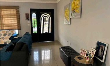 VENTA DE CASA EN DAVID  4R CERCADA CON AGUA CALIENTE