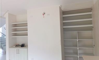 ALQUILER DE CASA BRISAS DEL GOLF PH RIVERWALK A ESTRENAR LINEA BLANCA