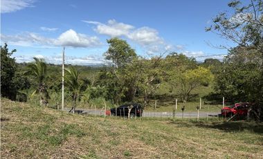 SE VENDE TERRENO DE 1554 M CON VISTA MONTAÑAS AG