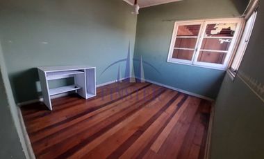 Propiedad comercial y habitacional frente plaza de Quintero