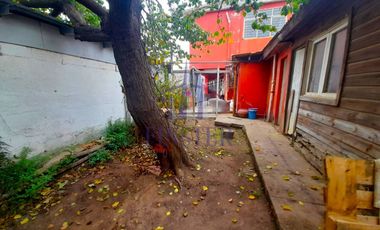 Propiedad comercial y habitacional frente plaza de Quintero