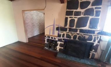 Propiedad comercial y habitacional frente plaza de Quintero