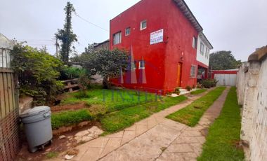 Propiedad comercial y habitacional frente plaza de Quintero