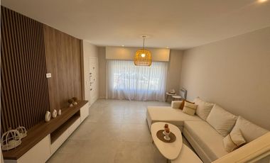 CHALET 5 AMBIENTES EN 2 PLANTAS CON GARAGE PROPIO - LAMADRID 2732