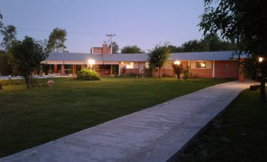 CASA QUINTA EN GENERAL RODRIGUEZ