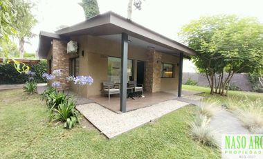 IMPECABLE!! Hermosa casa en venta en Sierra de los Padres. Gas natural conectado