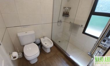 IMPECABLE!! Hermosa casa en venta en Sierra de los Padres. Gas natural conectado