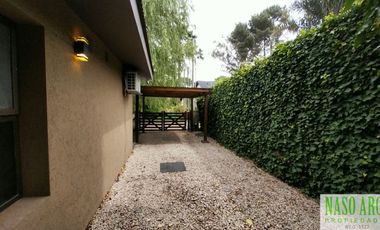 IMPECABLE!! Hermosa casa en venta en Sierra de los Padres. Gas natural conectado