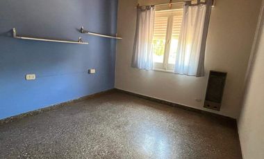 Casa en venta c/ cochera en Sierra de la Ventana