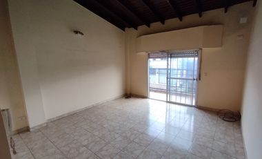 Departamento en alquiler en Castelar Sur
