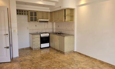 Alq. Dpto 3 amb con terr propia y lav en R.Mejia