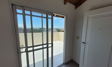 Alq. Dpto 3 amb con terr propia y lav en R.Mejia