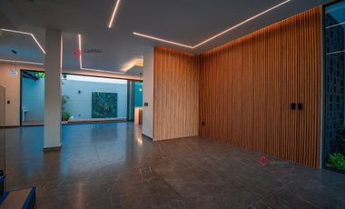 CASA DE LUJO EN VENTA COLINAS VIRREYES - FRENTE A PUERTA LAS LOMAS