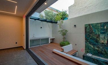 CASA DE LUJO EN VENTA COLINAS VIRREYES - FRENTE A PUERTA LAS LOMAS