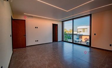 CASA DE LUJO EN VENTA COLINAS VIRREYES - FRENTE A PUERTA LAS LOMAS