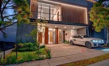 CASA DE LUJO EN VENTA COLINAS VIRREYES - FRENTE A PUERTA LAS LOMAS