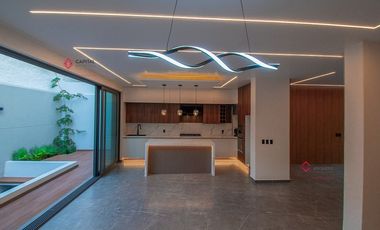 CASA DE LUJO EN VENTA COLINAS VIRREYES - FRENTE A PUERTA LAS LOMAS