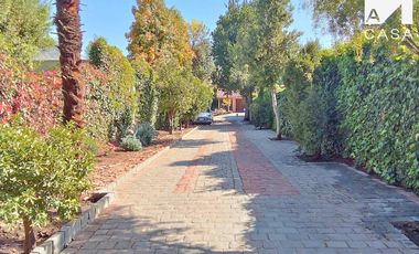 Casa en venta en LO BARNECHEA