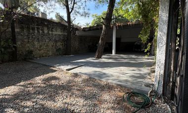 Terreno en Renta uso Comercial en Ciudad Granja con Amplio Jardín, Ideal para Empresas, Eventos o Resort Urbano