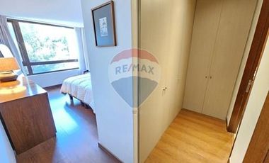 DEPTO. CON JARDÍN PRIVADO y GRAN COCINA