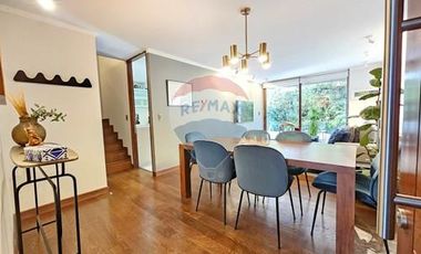 DEPTO. CON JARDÍN PRIVADO y GRAN COCINA