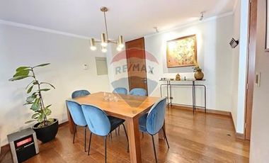 DEPTO. CON JARDÍN PRIVADO y GRAN COCINA