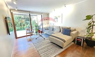 DEPTO. CON JARDÍN PRIVADO y GRAN COCINA