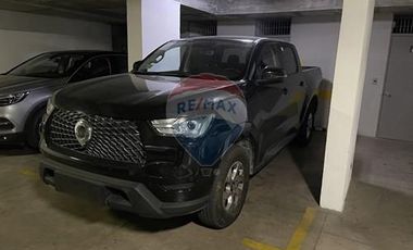 DEPTO. CON JARDÍN PRIVADO y GRAN COCINA