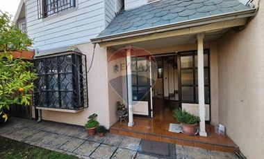 Espaciosa Casa en La Florida Alto ¡Visítala Hoy!