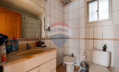 Espectacular y amplia casa en La Cisterna 4D + 2B