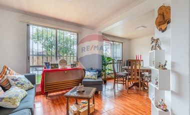 Espectacular y amplia casa en La Cisterna 4D + 2B